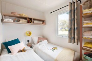 2 bedrooms, WiFi - Camping 4 étoiles - Piscine  - ccbbdhe (Aramits)