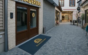 Front of property - Hotel Shadervan (Prizren)