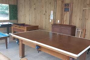 Villa | Game room
