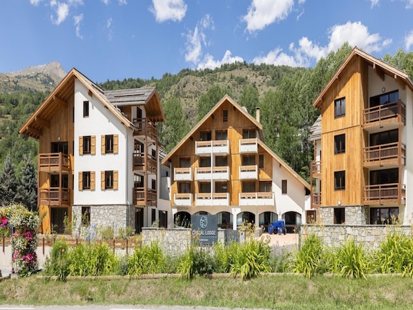 Apartment | Exterior