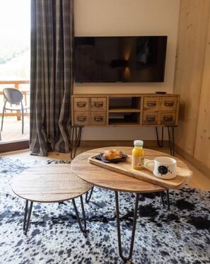 Apartment | Living room