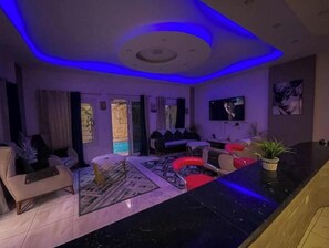 Lobby - Zayed Vibes (Al Sheikh Zayed)