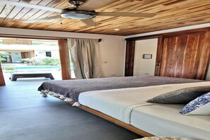 1 camera, Wi-Fi, lenzuola