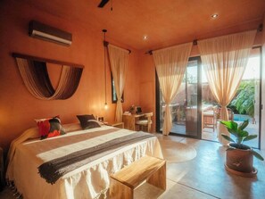 1 Schlafzimmer, Zimmersafe, Schreibtisch, kostenloses WLAN