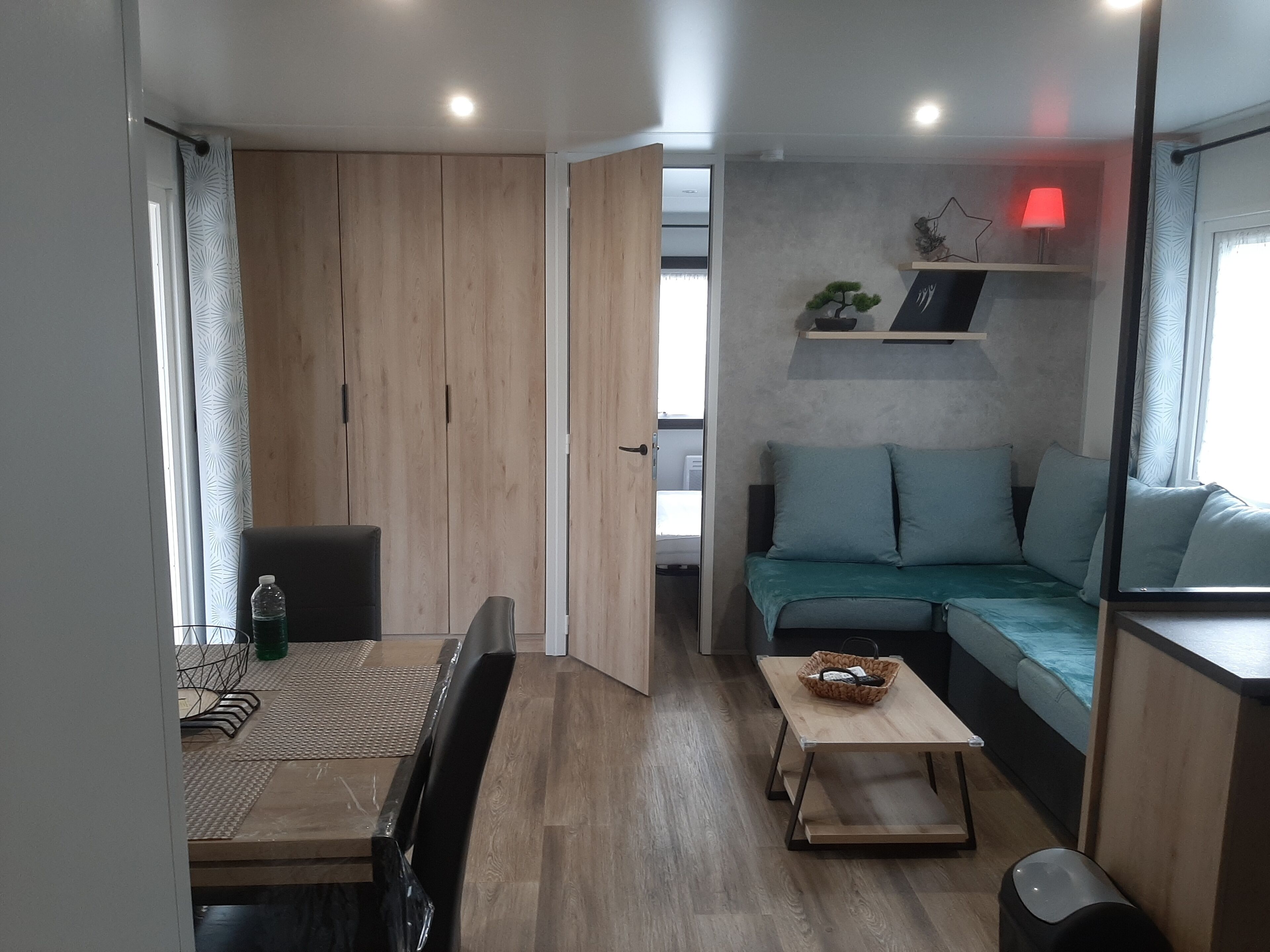 Magnificent And Large Mobile Home For Rent - Saint-Jean-de-Monts