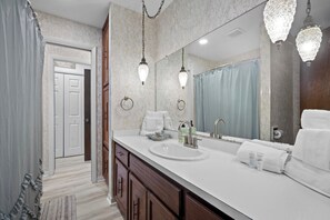 Hair dryer, towels - Stargazing Getaway  , Pet Friendly - 730 Marlin (Fripp Island)