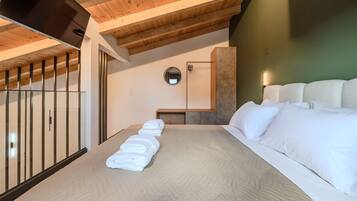 セーフティボックス (室内)、アイロン / アイロン台、WiFi (無料)、ベッドシーツ