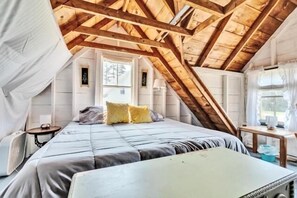 4 slaapkamers, een strijkplank/strijkijzer, gratis wifi, beddengoed