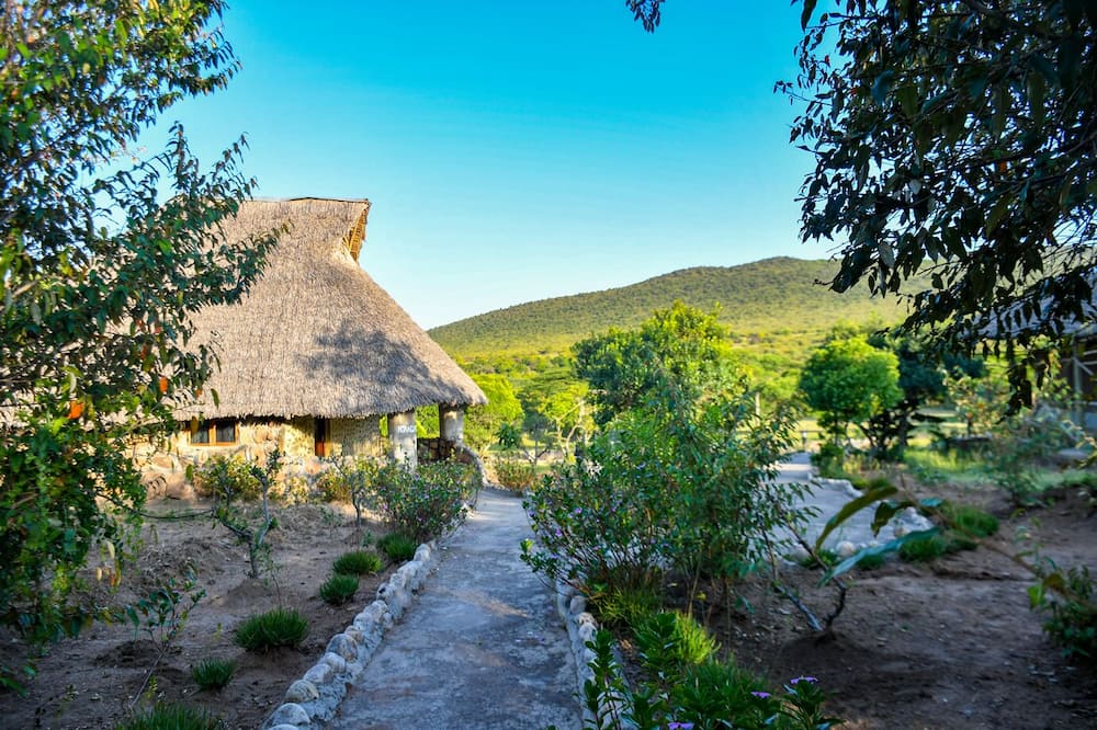 Explore Sand River Lodge