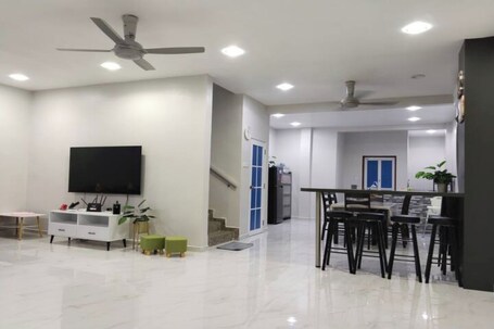Interior. Angies Cottage @ Taman Sentosa, Johor Bahru, 16-30 pax
