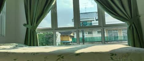 5 chambres, Wi-Fi, draps fournis