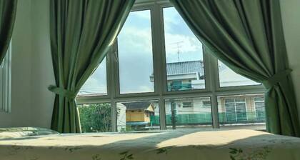 Angies Cottage @ Taman Sentosa, Johor Bahru, 16-30 pax