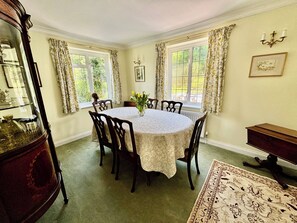 Cottage | Tempat makan