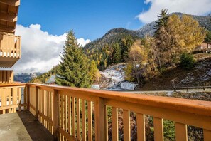 Property grounds - Wifi, 150m from ski slopes, 7th floor, balcony, tv, ski locker, 66m², Valfréjus (Valfréjus)