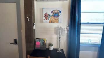 Blackout curtains, free WiFi