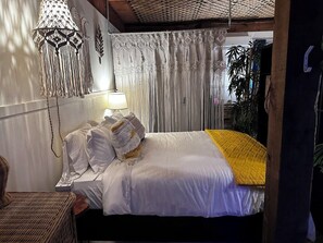 Comfort Studio, Non Smoking, Kitchenette | 1 bedroom, blackout drapes, free WiFi