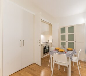 Dining - AP4 apartment in the heart of Milan (Milano)