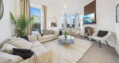 Large Terrace Home with Parking