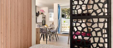 1 chambre, fer et planche Ă repasser, lit parapluie, Wi-Fi gratuit