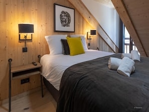 3 habitaciones y ropa de cama