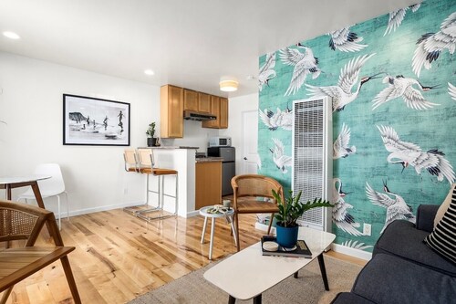 Swell House Santa Cruz, Suite 5
