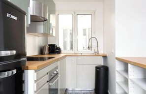 Fridge, microwave, oven, dishwasher