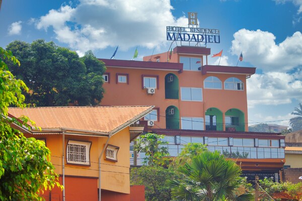 هوتل ريزيدنس مادادجيو - Yaoundé
