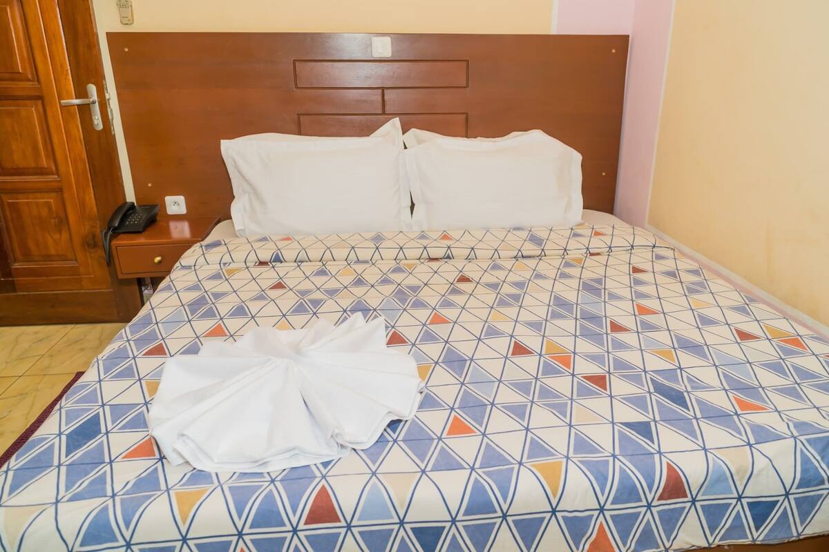 Desk, laptop workspace, blackout curtains, soundproofing