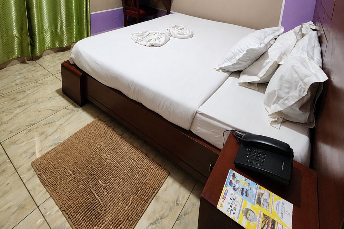 Suite Deluxe, 1 très grand lit et 1 canapé-lit, vue ville | Literie de qualité supérieure, couette en duvet d'oie