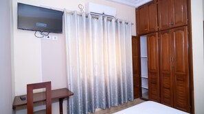 Presidential Apartment, Balcony, City View | In-room safe, desk, laptop workspace, soundproofing