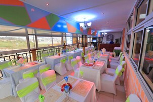 Food court
