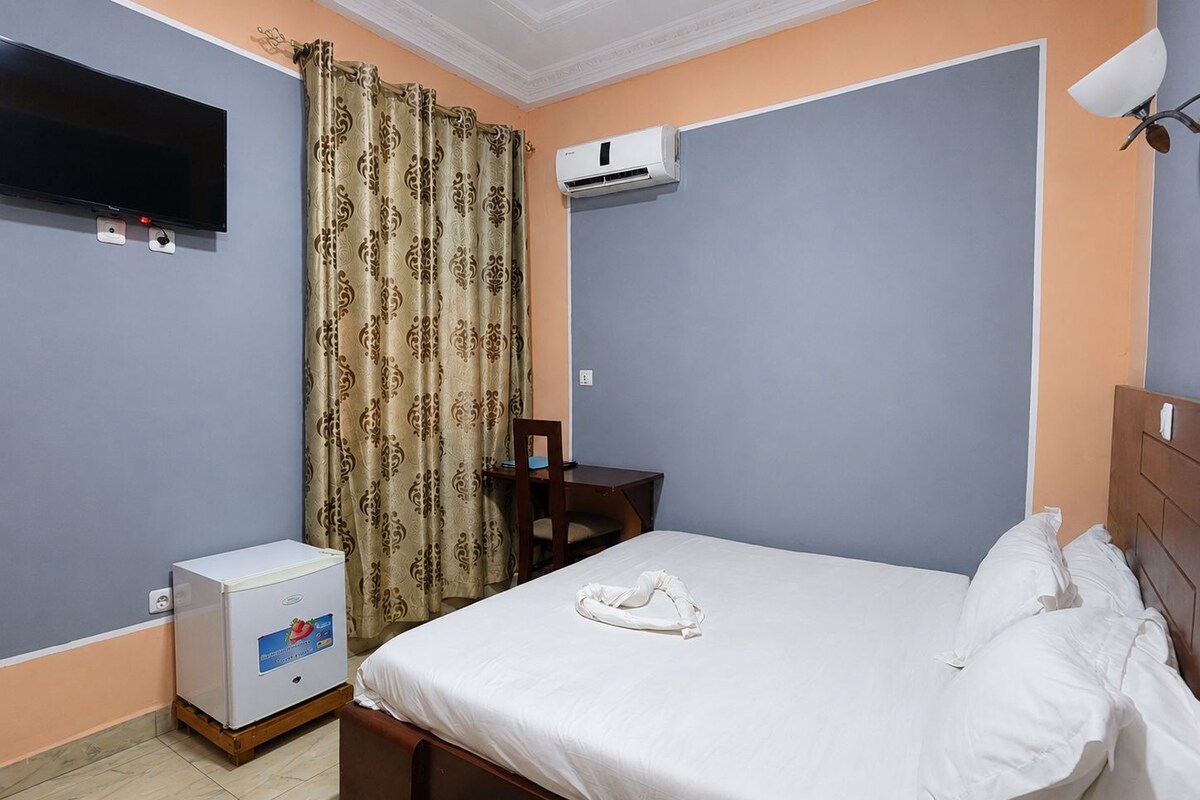 Suite Supérieure, plusieurs lits, terrasse, vue ville | Literie de qualité supérieure, couette en duvet d'oie
