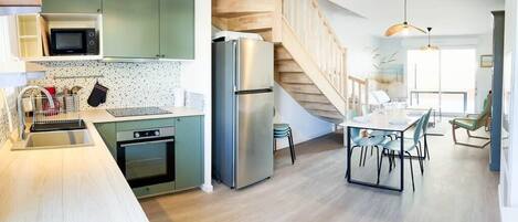 Refrigerador, microondas, horno, lavavajillas