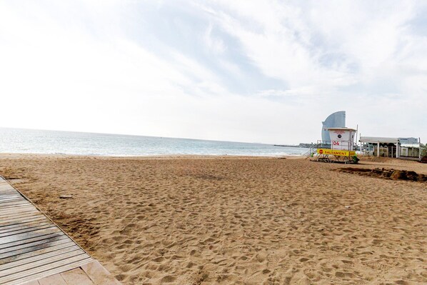 Beach - Blueground | La Barceloneta, AC & w/d, nr beach (Barcelona)