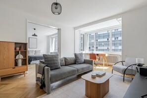 Télévision, chaîne hi-fi