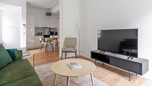 TV og stereoanlegg
