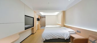 Tianhe Express Hotel (Shenyang Middle Street Forbidden City)