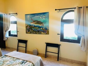3 chambres, fer et planche à repasser, Wi-Fi, draps fournis