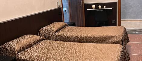 In-room safe, free WiFi