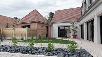 Comfort House, Garden View (L'origine) | Terrace/patio