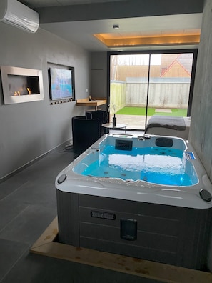 Romantische Suite (Fruit défendu) | Individuell dekoriert, individuell eingerichtet, schallisolierte Zimmer