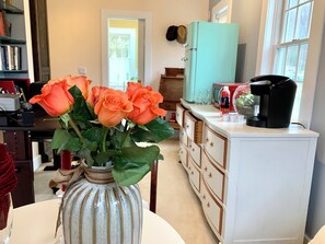 Interior - Charming Grand View/Lake Loft in Brewster with WiFi, AC (Brewster)