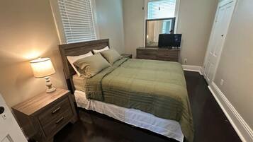 3 habitaciones, escritorio, wifi gratis y ropa de cama