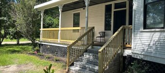 The Isabella - Beautifully Revived Historic House - 2 blocks from the IP Mill