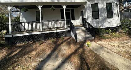 The Isabella - Beautifully Revived Historic House - 2 blocks from the IP Mill