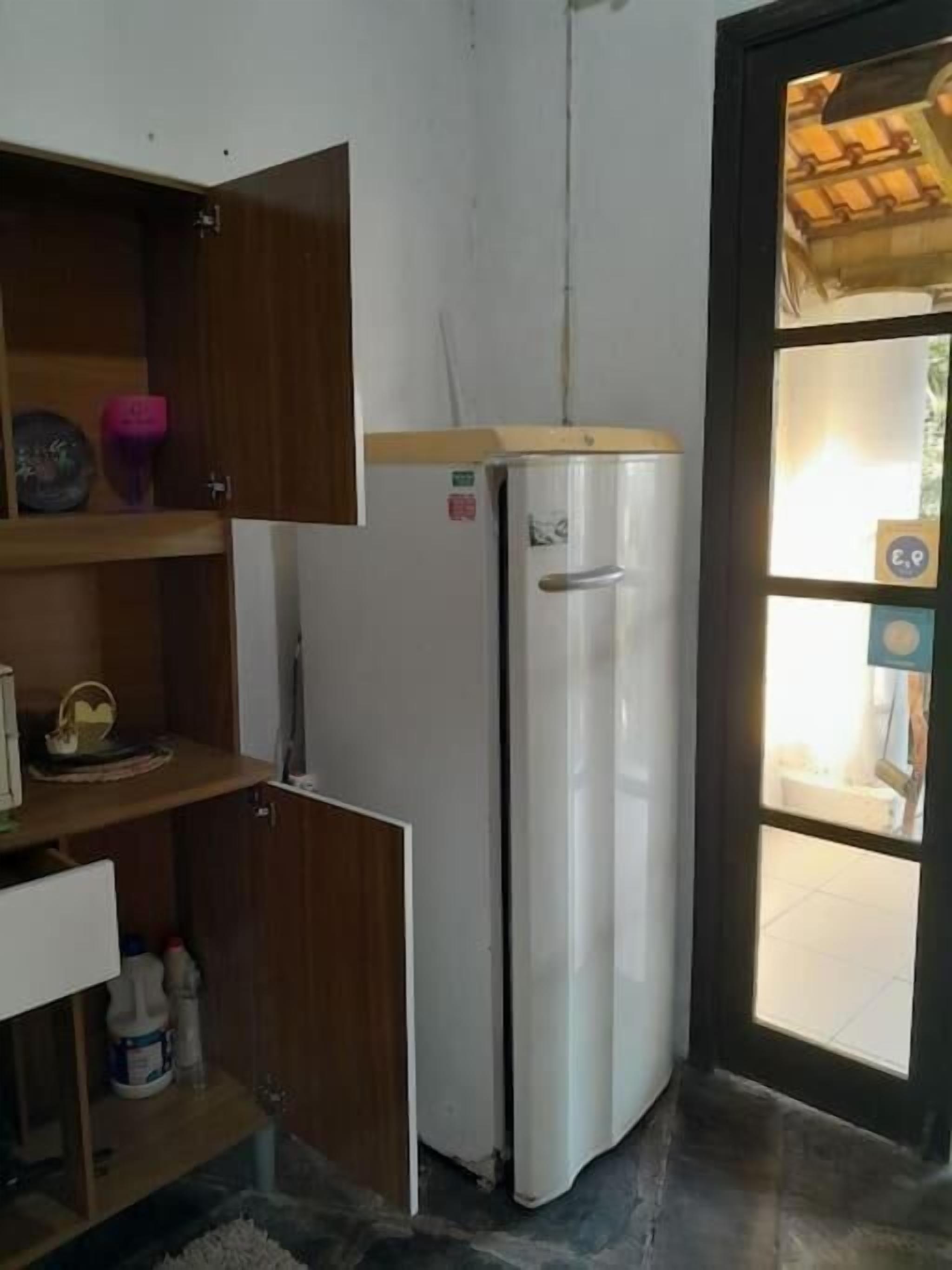 Refrigerador, utensilios de cocina, freezer