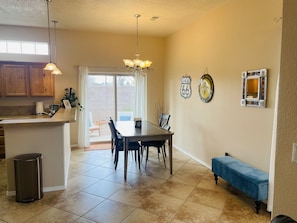 Interior - North Valley Southwest Gem (Albuquerque)