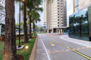 Property grounds - Elegance Suítes Ibirapuera Plaza II (São Paulo)