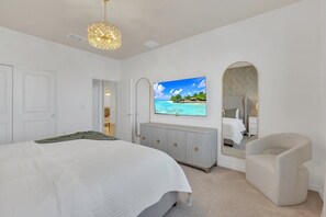 10 bedrooms, iron/ironing board, WiFi, bed sheets - Amazing 10 Bed Pool Home with Gameroom-16284SMS (Clermont)