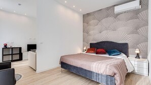 Minibar, in-room safe, desk, soundproofing - HOTEL ANVERSA (Rimini)